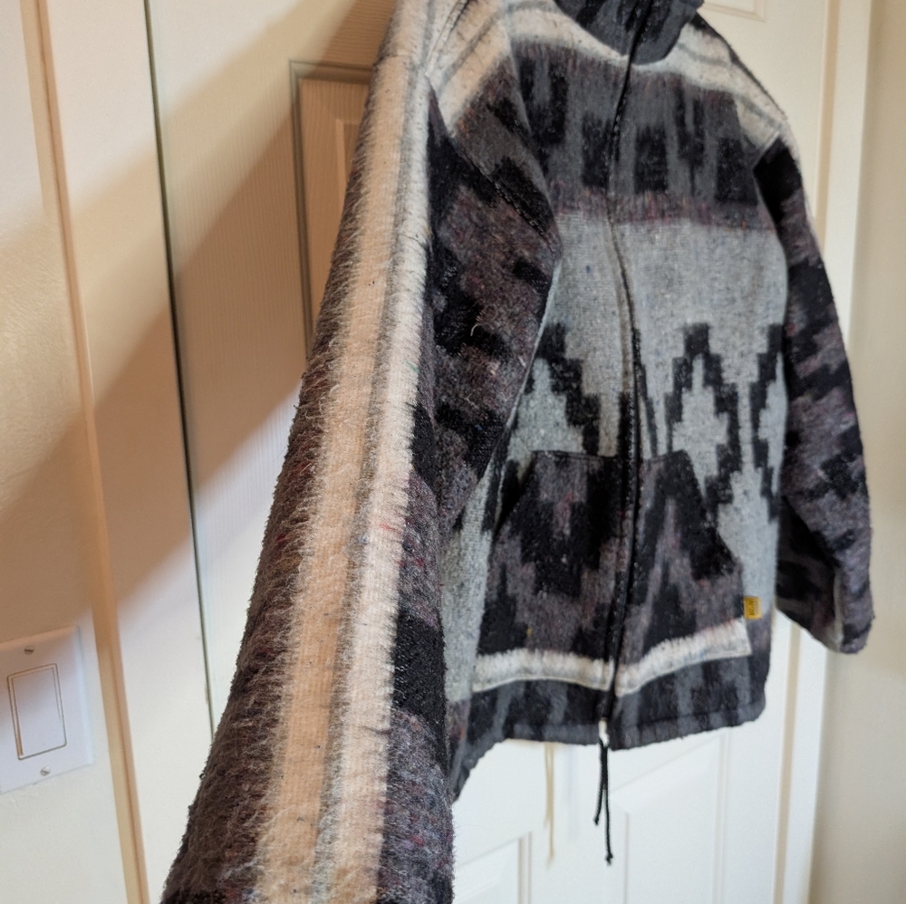 Vintage Molina Indian Sweater Jacket Artesanias Zip Up Men's Gray Black tribal - Picture 5 of 11